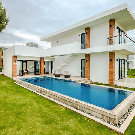 Biet Thu Mat Tien Bien Saint Simeon Resort فونج تاو المظهر الخارجي الصورة