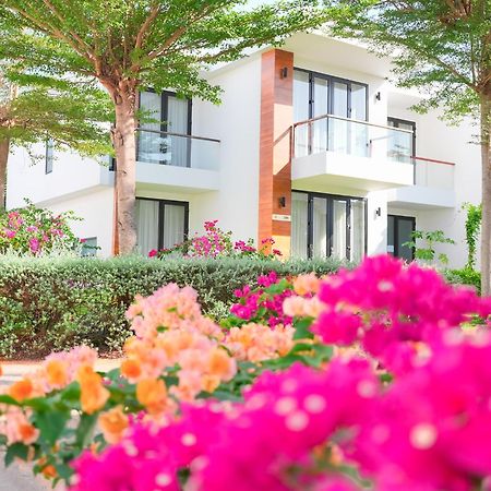 Biet Thu Mat Tien Bien Saint Simeon Resort فونج تاو المظهر الخارجي الصورة