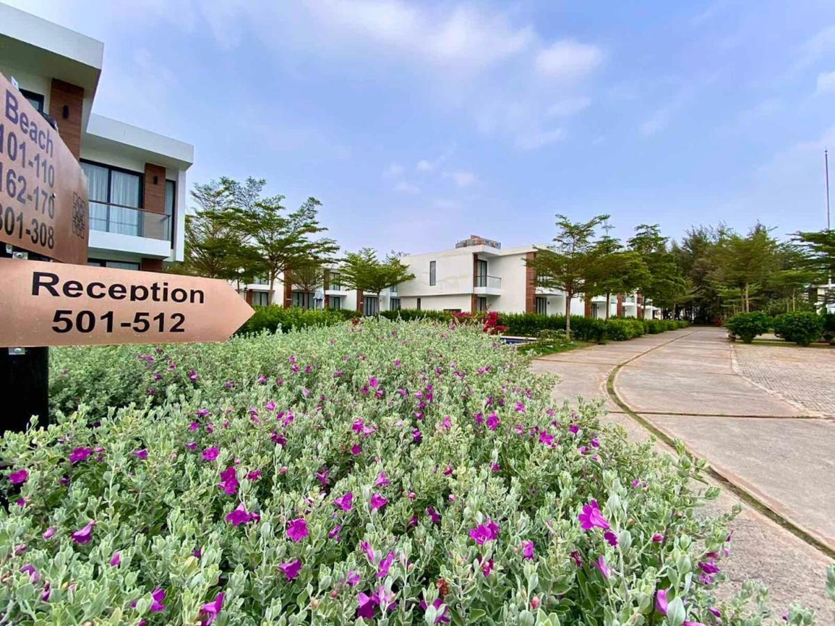 Biet Thu Mat Tien Bien Saint Simeon Resort فونج تاو المظهر الخارجي الصورة