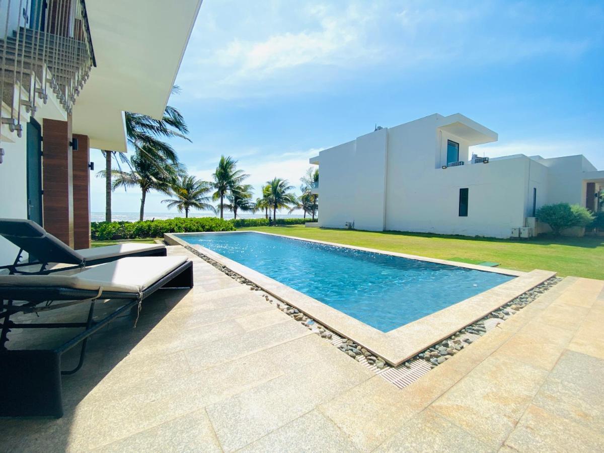 Biet Thu Mat Tien Bien Saint Simeon Resort فونج تاو المظهر الخارجي الصورة