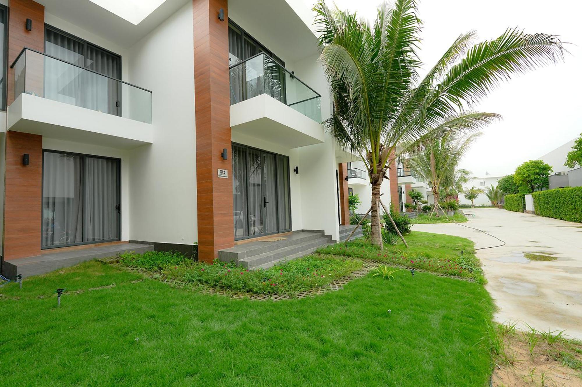 Biet Thu Mat Tien Bien Saint Simeon Resort فونج تاو المظهر الخارجي الصورة