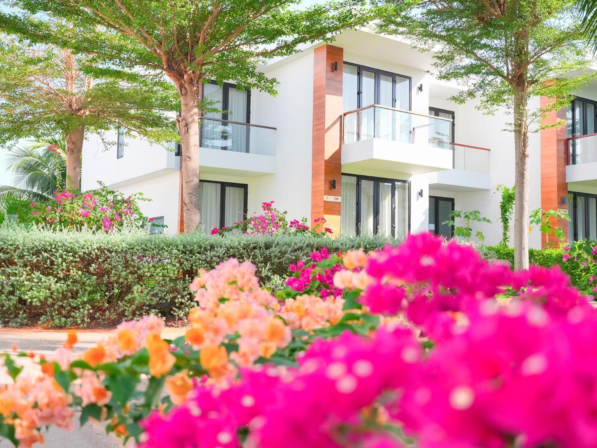 Biet Thu Mat Tien Bien Saint Simeon Resort فونج تاو المظهر الخارجي الصورة